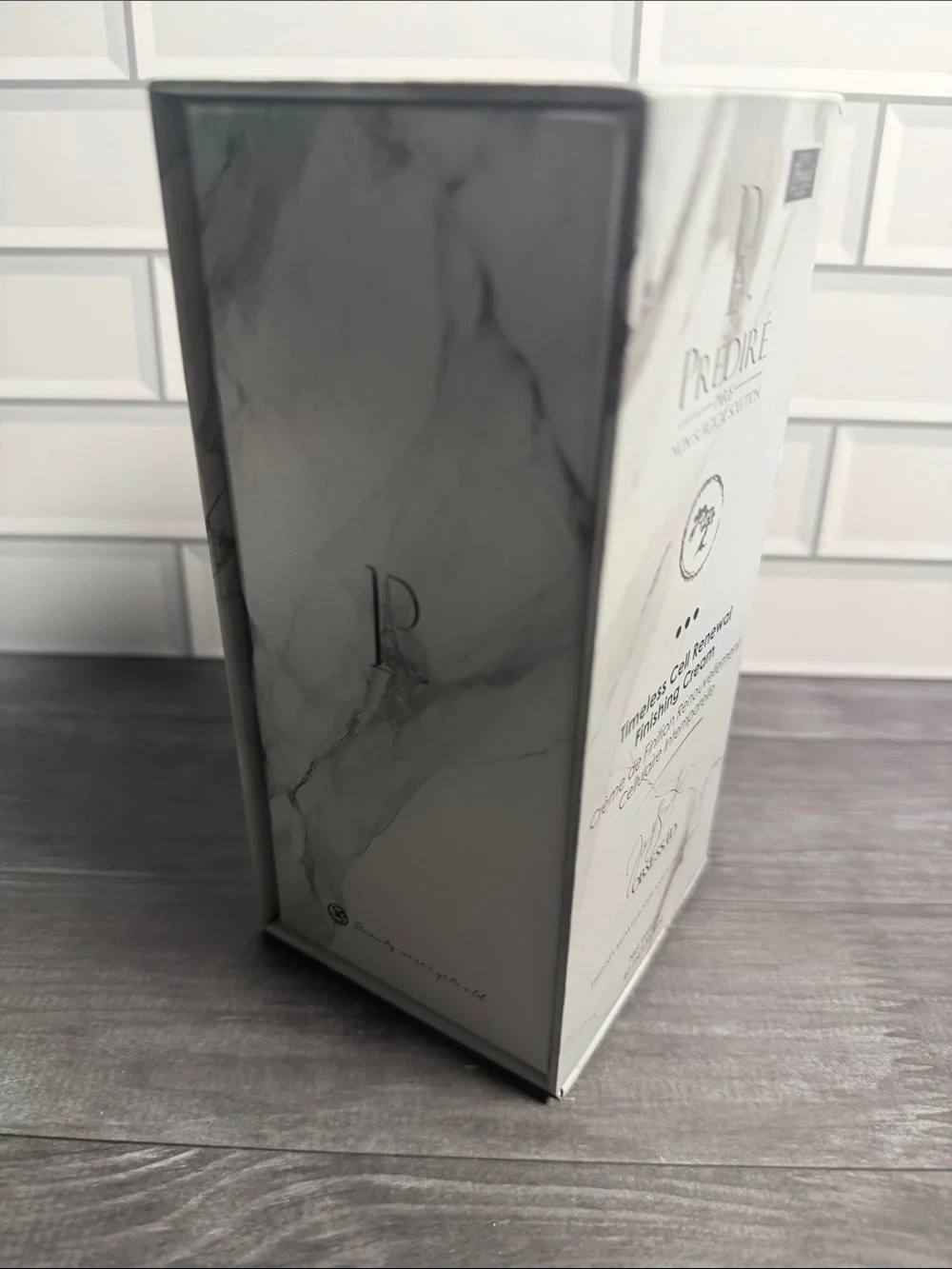 Timeless Cell Renewal Finishing Cream — White